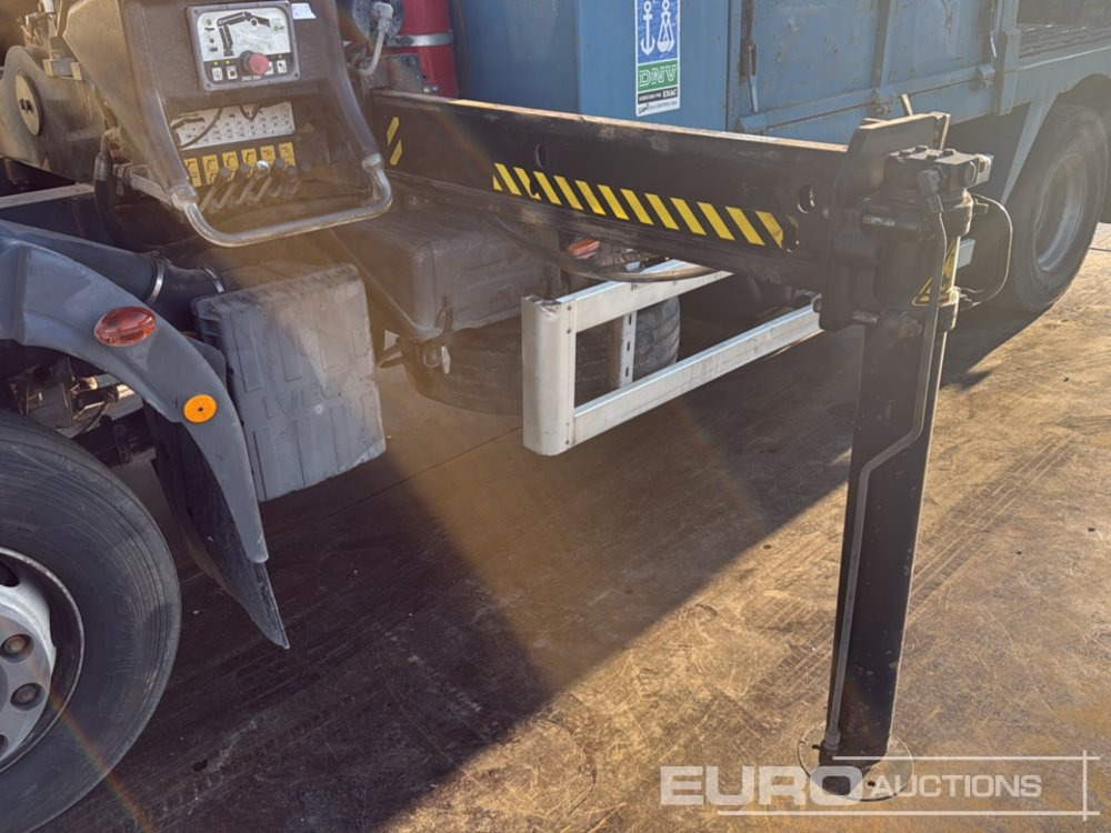 Dropside/ Flatbed truck 2006 Iveco ML160E24: picture 24