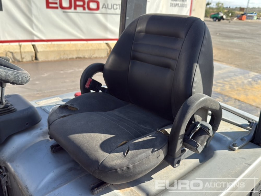 Electric forklift 2010 Nissan G1N1L20Q: picture 19