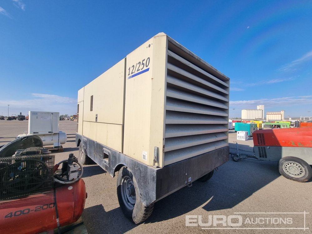 2012 Doosan Twin Axle Compressor (Copy of Declaration of Conformity Available / Copia de CE Disponible) / Compresor - Air compressor: picture 2 2012 Doosan Twin Axle Compressor (Copy of Declaration of Conformity Available / Copia de CE Disponible) / Compresor - Air compressor: picture 2