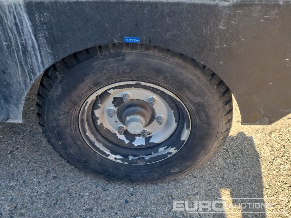 2012 Doosan Twin Axle Compressor (Copy of Declaration of Conformity Available / Copia de CE Disponible) / Compresor - Air compressor: picture 5 2012 Doosan Twin Axle Compressor (Copy of Declaration of Conformity Available / Copia de CE Disponible) / Compresor - Air compressor: picture 5