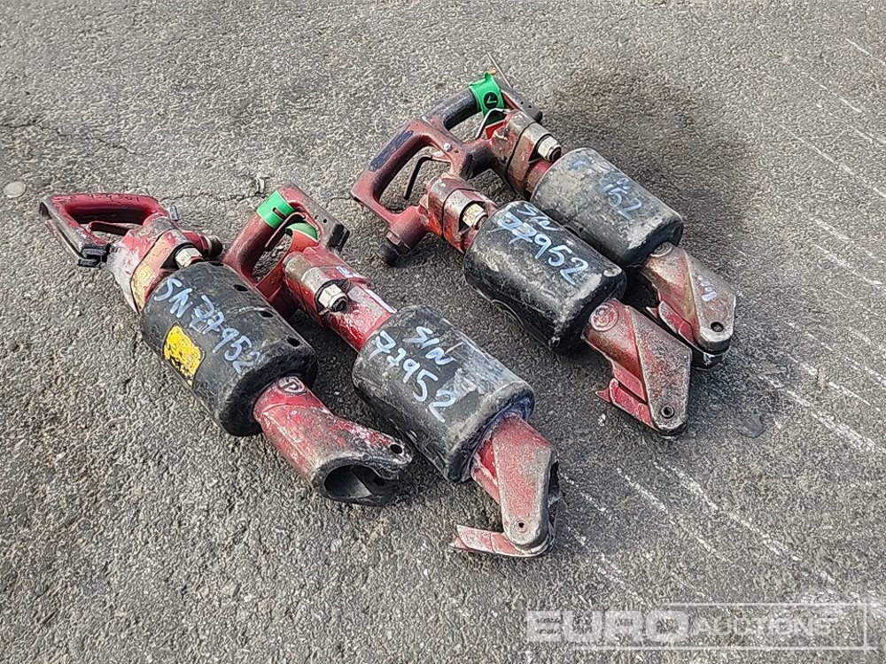 Altas Copco Air Chipping Hammer (4 of) - Hydraulic hammer: picture 1 Altas Copco Air Chipping Hammer (4 of) - Hydraulic hammer: picture 1