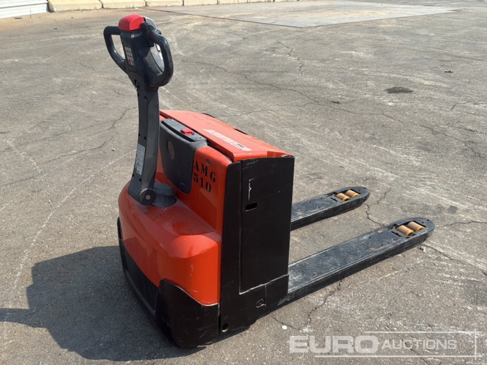 2012 BT LWE 180 - Material handling equipment: picture 2 2012 BT LWE 180 - Material handling equipment: picture 2
