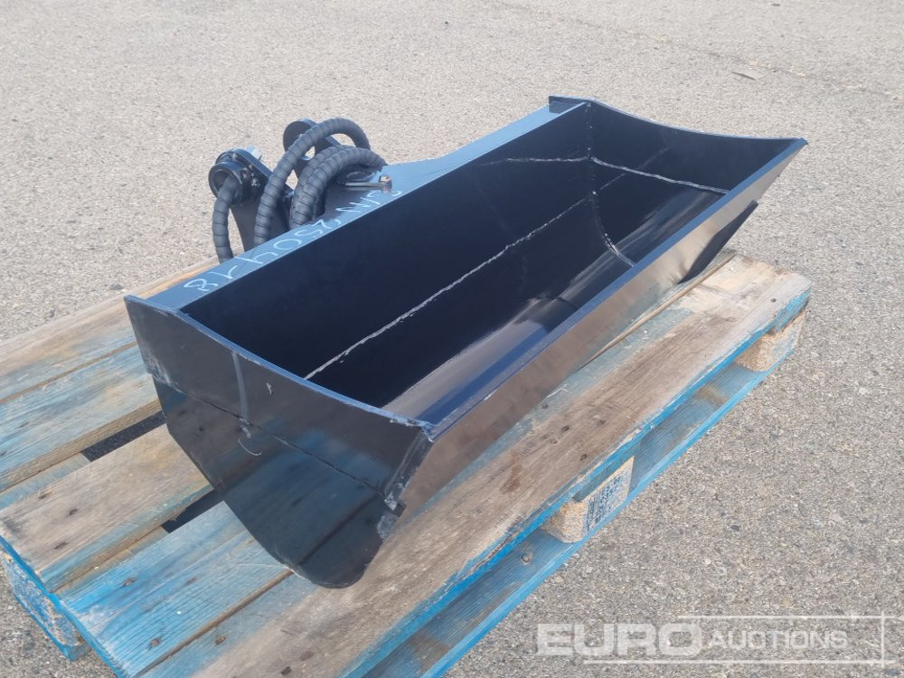 Unused 2025 Captok CK-D3T - Bucket: picture 1 Unused 2025 Captok CK-D3T - Bucket: picture 1