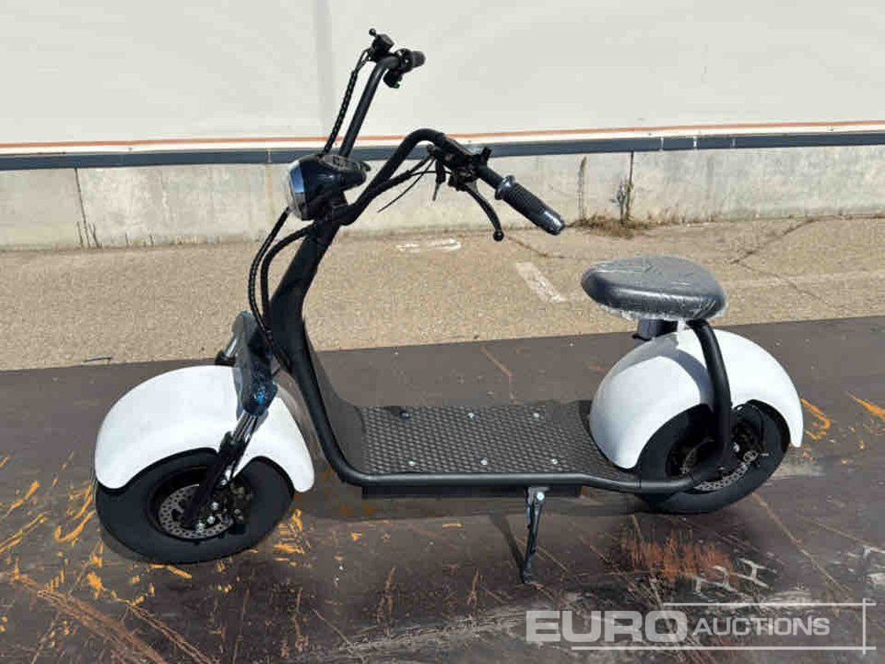Unused City coco Electric Scooter Max Speed 40km/h, Autonomy 45km / Scooter Eléctrico - Motorcycle: picture 2 Unused City coco Electric Scooter Max Speed 40km/h, Autonomy 45km / Scooter Eléctrico - Motorcycle: picture 2