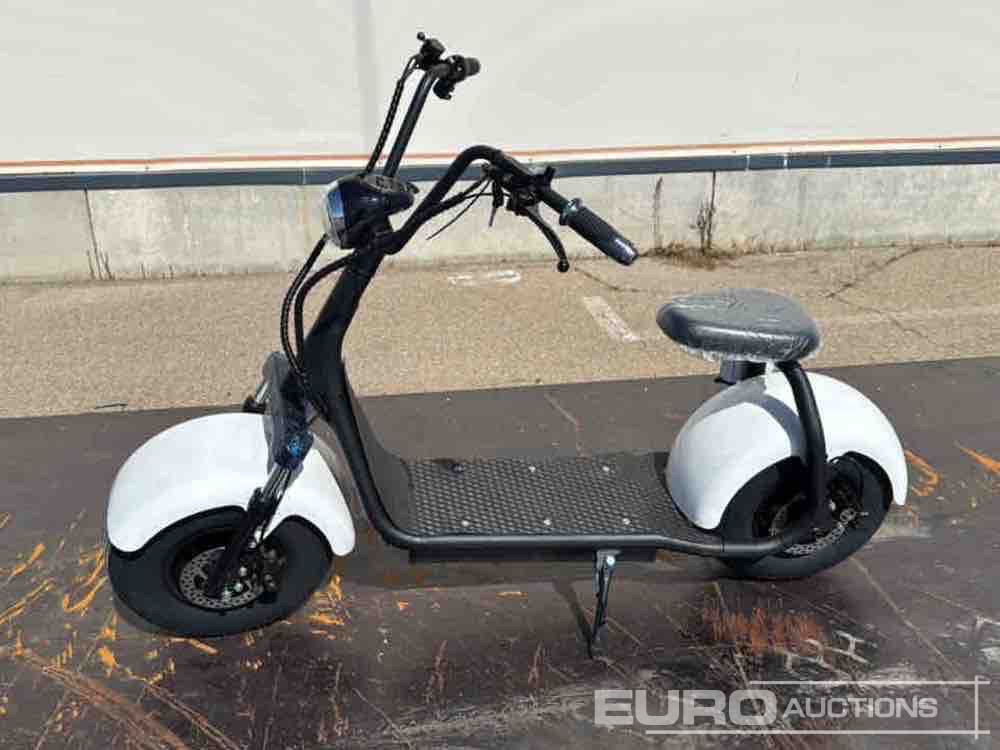 Unused City coco Electric Scooter Max Speed 40km/h, Autonomy 45km / Scooter Eléctrico - Motorcycle: picture 2 Unused City coco Electric Scooter Max Speed 40km/h, Autonomy 45km / Scooter Eléctrico - Motorcycle: picture 2