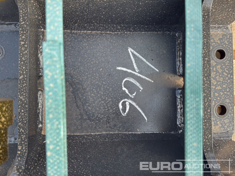 Unused Häner Greasing Pin Ø 70 mm, Pin to Pin 463 mm, width 287 mm - Quick coupler: picture 5 Unused Häner Greasing Pin Ø 70 mm, Pin to Pin 463 mm, width 287 mm - Quick coupler: picture 5