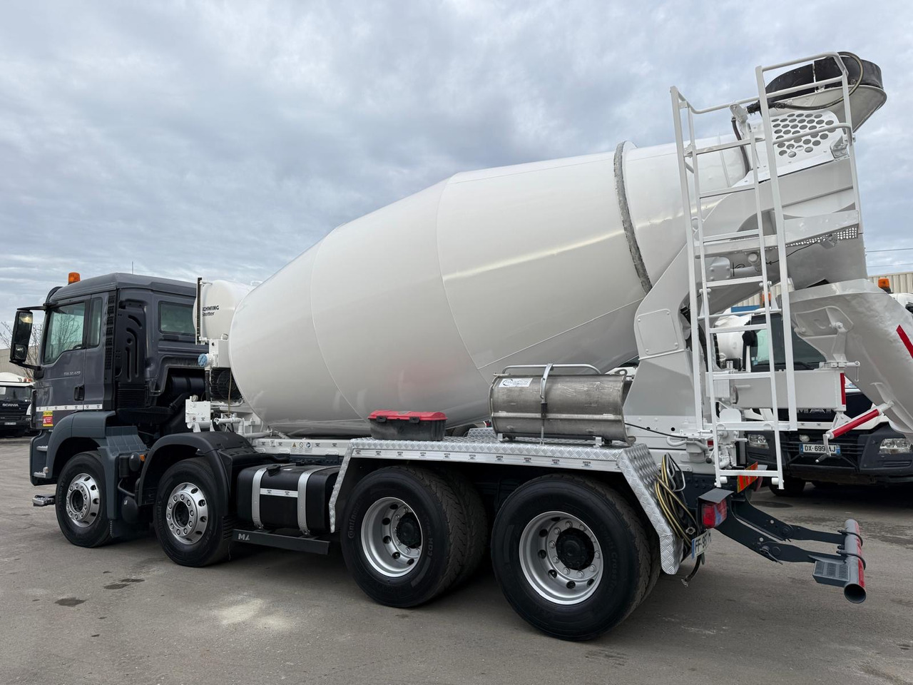 Camion béton MAN TGS 32.420 FF-957-DW - Concrete mixer truck: picture 4 Camion béton MAN TGS 32.420 FF-957-DW - Concrete mixer truck: picture 4