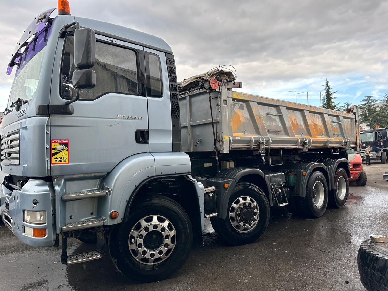Camion bi-benne MAN TGA 35.430 5894-YQ-56 - Tipper: picture 2 Camion bi-benne MAN TGA 35.430 5894-YQ-56 - Tipper: picture 2