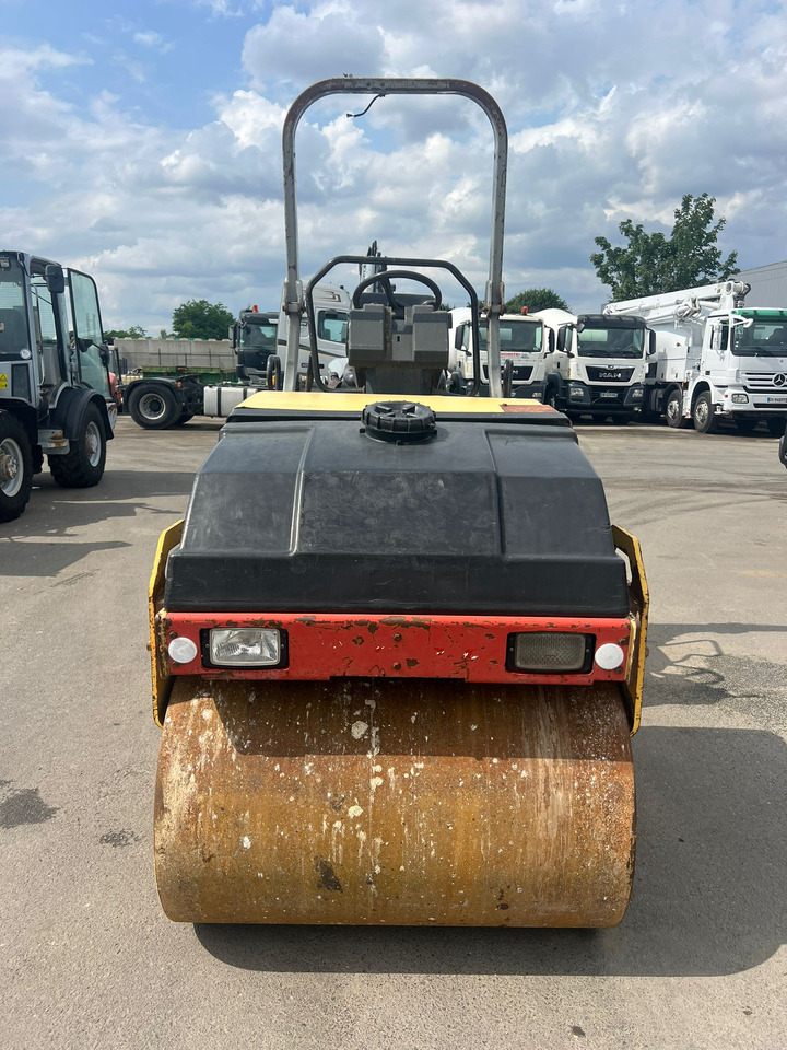 DYNAPAC CC102 - Compactor: picture 4 DYNAPAC CC102 - Compactor: picture 4