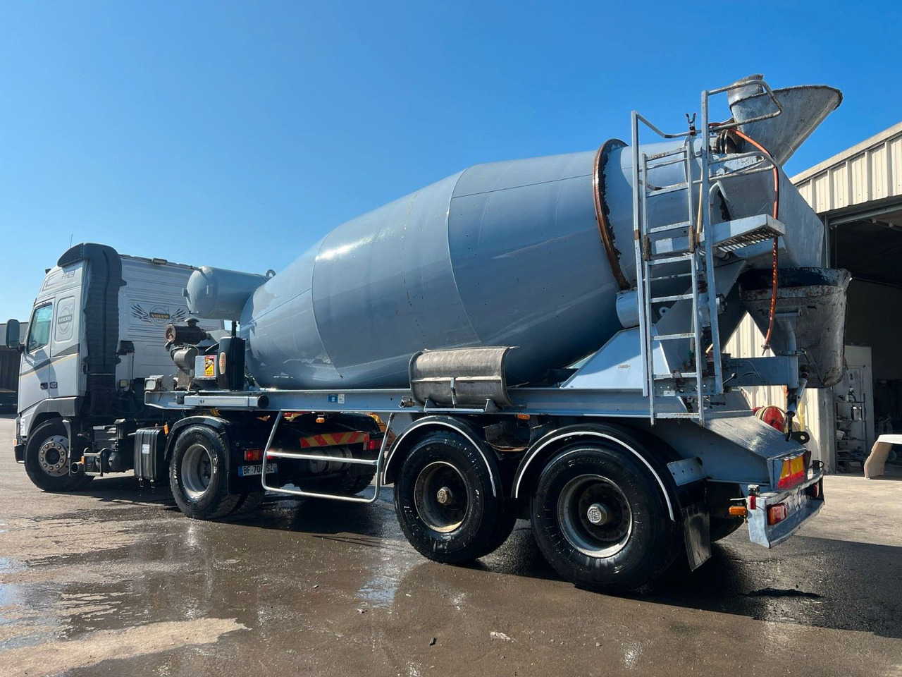 Liebherr Concrete semi trailer - Trailer: picture 5 Liebherr Concrete semi trailer - Trailer: picture 5