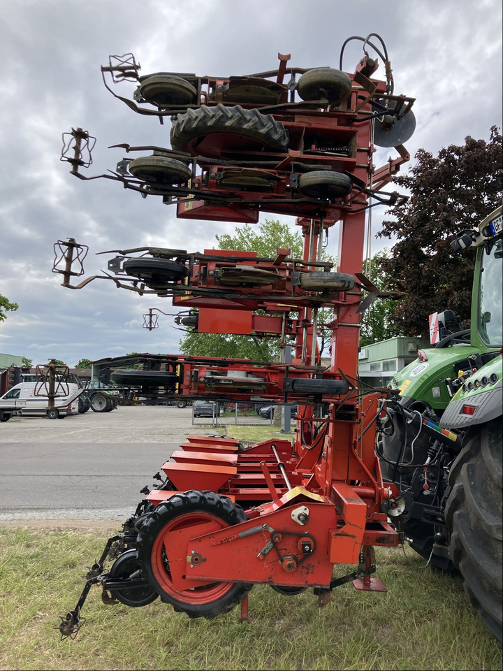 Becker Rübendrille 12 Reihen - Seed drill: picture 3 Becker Rübendrille 12 Reihen - Seed drill: picture 3