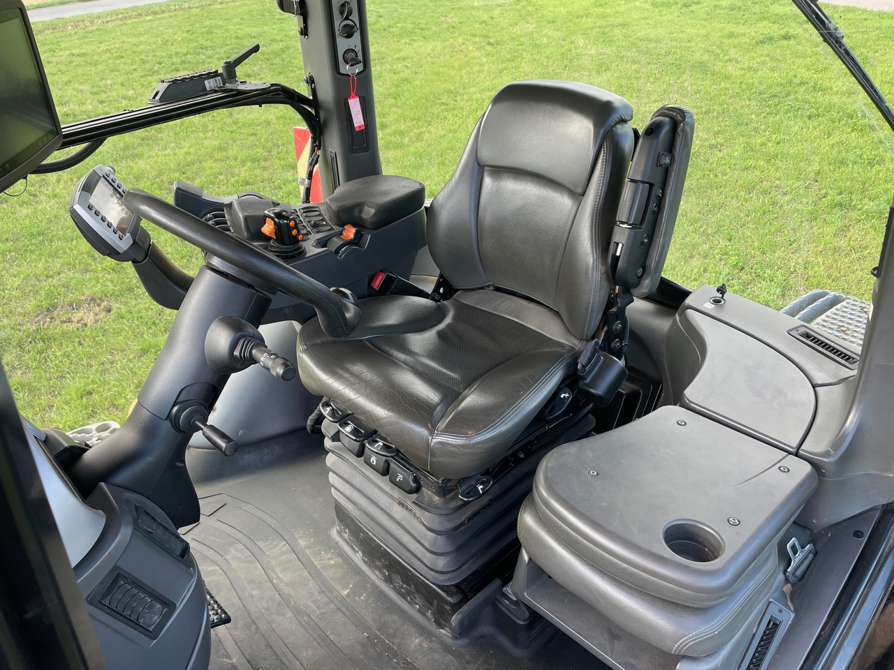 Challenger MT 875 E - Farm tractor: picture 4 Challenger MT 875 E - Farm tractor: picture 4