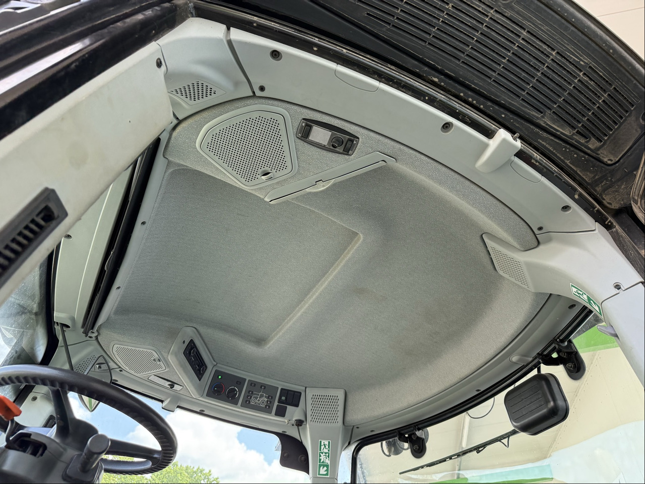 Claas Axion 960 - Farm tractor: picture 2 Claas Axion 960 - Farm tractor: picture 2