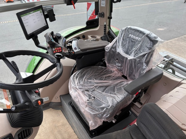 Fendt 618 Vario Power  Setting2 - Farm tractor: picture 4 Fendt 618 Vario Power  Setting2 - Farm tractor: picture 4