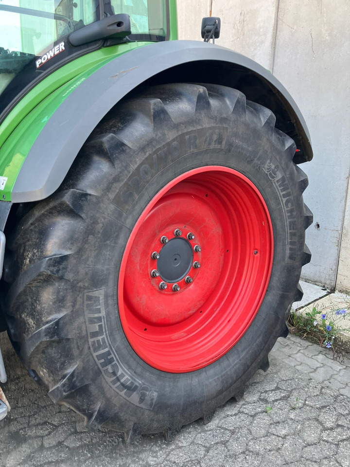 Fendt 718 Vario S4 Power - Farm tractor: picture 5 Fendt 718 Vario S4 Power - Farm tractor: picture 5