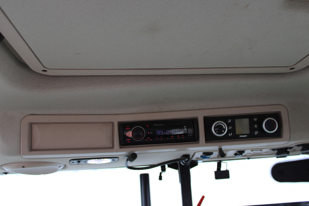 Fendt 718 Vario S4 ProfiPlus - Farm tractor: picture 5 Fendt 718 Vario S4 ProfiPlus - Farm tractor: picture 5