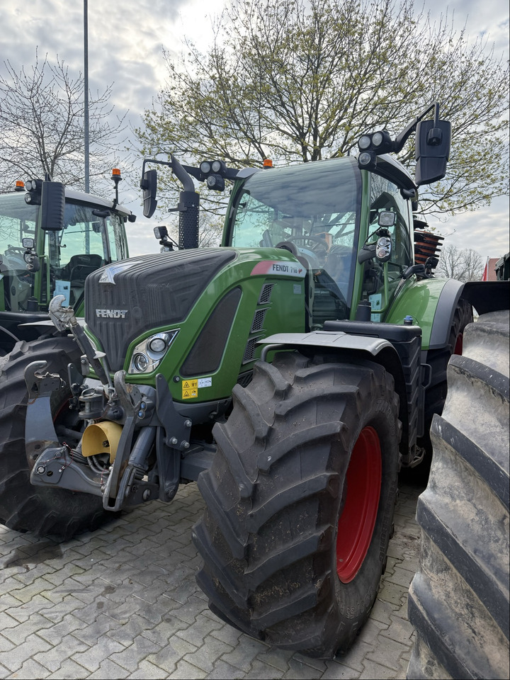 Fendt 718 Vario S4 ProfiPlus - Farm tractor: picture 2 Fendt 718 Vario S4 ProfiPlus - Farm tractor: picture 2