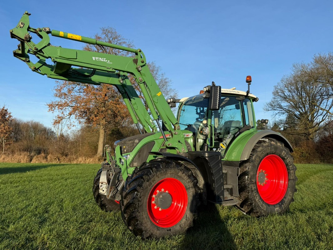 Fendt 718 Vario SCR - Farm tractor: picture 1 Fendt 718 Vario SCR - Farm tractor: picture 1