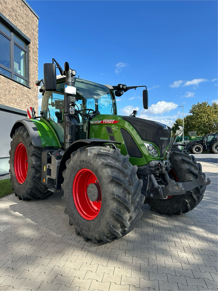Fendt 724 Gen6 ProfiPlus - Farm tractor: picture 5 Fendt 724 Gen6 ProfiPlus - Farm tractor: picture 5