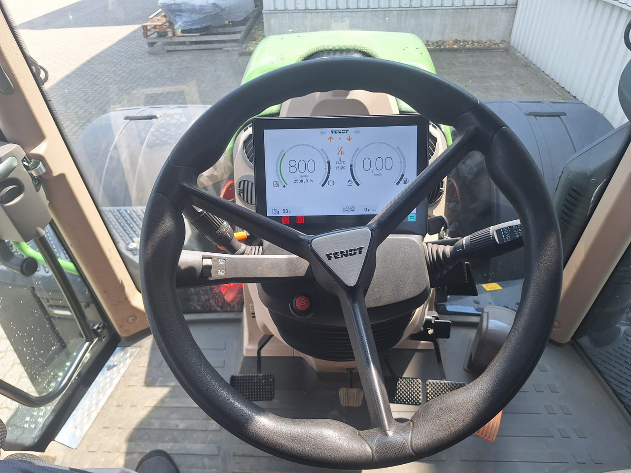 Fendt 724 Vario Gen6 Profi  Setting2 - Farm tractor: picture 2 Fendt 724 Vario Gen6 Profi  Setting2 - Farm tractor: picture 2