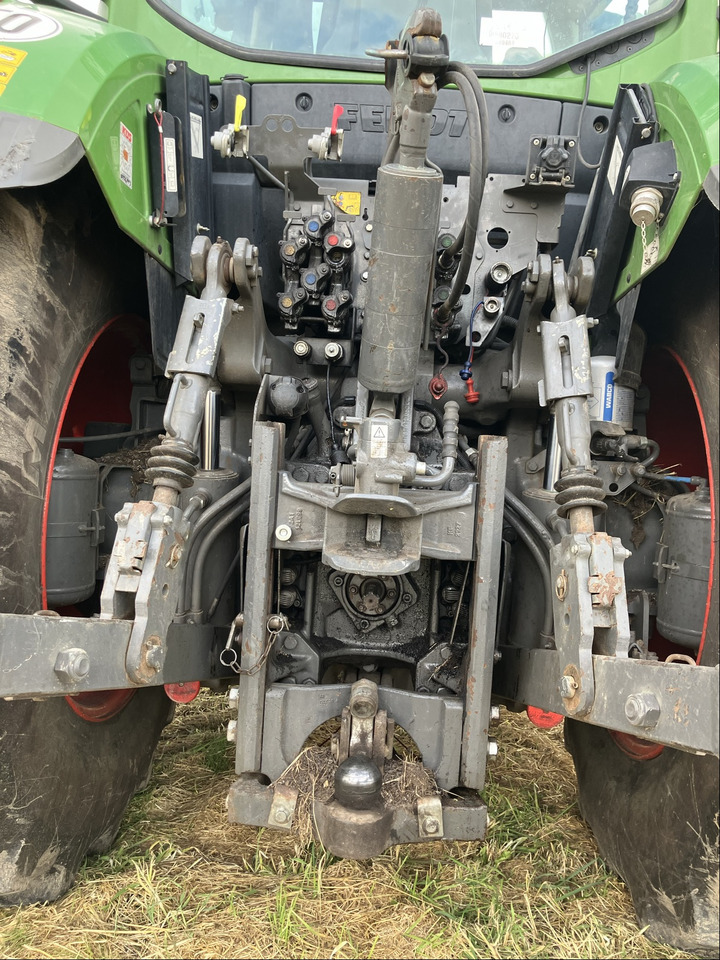 Fendt 724 Vario S4 - Farm tractor: picture 5 Fendt 724 Vario S4 - Farm tractor: picture 5