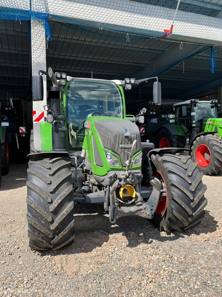 Fendt 724 Vario S4 ProfiPlus - Farm tractor: picture 3 Fendt 724 Vario S4 ProfiPlus - Farm tractor: picture 3