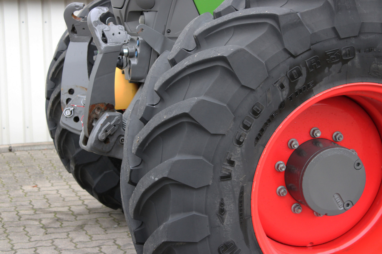 Farm tractor Fendt 726 Vario Gen7 Power Sett2: picture 9 Farm tractor Fendt 726 Vario Gen7 Power Sett2: picture 9