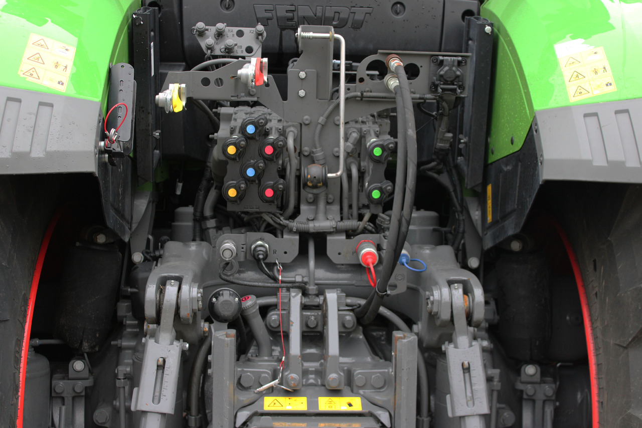 Farm tractor Fendt 726 Vario Gen7 Power Sett2: picture 13 Farm tractor Fendt 726 Vario Gen7 Power Sett2: picture 13