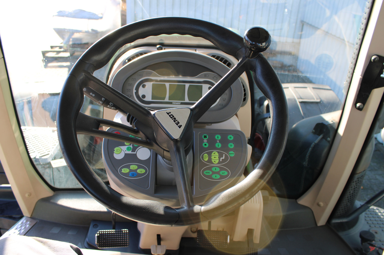 Fendt 828 Vario S4 Profi - Farm tractor: picture 4 Fendt 828 Vario S4 Profi - Farm tractor: picture 4