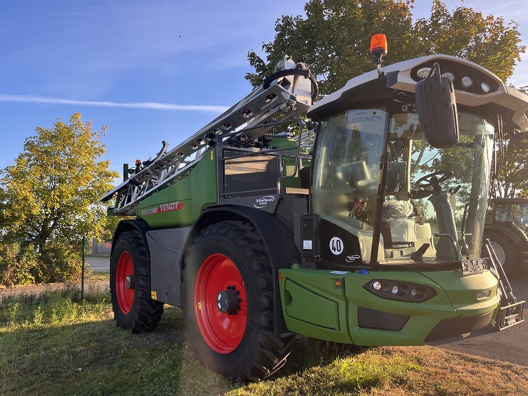 Fendt Rogatoren 655 - Self-propelled sprayer: picture 3 Fendt Rogatoren 655 - Self-propelled sprayer: picture 3