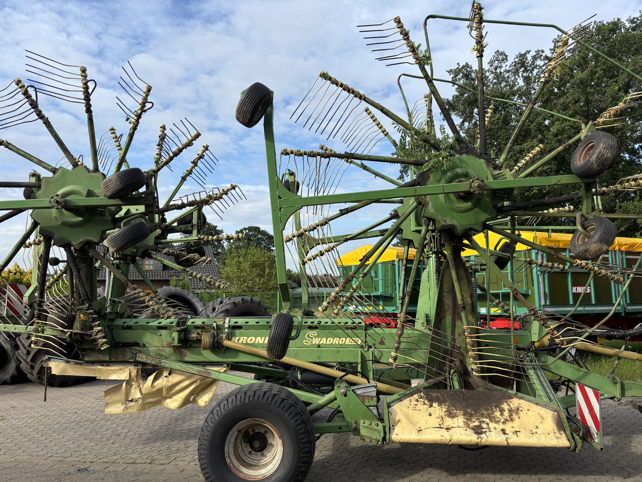 Krone Swadro Serie - Tedder/ Rake: picture 1 Krone Swadro Serie - Tedder/ Rake: picture 1