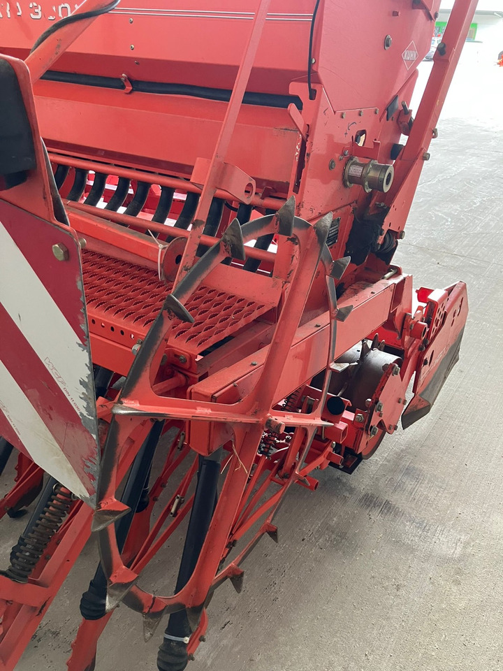 Kuhn Drillmaschinen - Seed drill: picture 4 Kuhn Drillmaschinen - Seed drill: picture 4