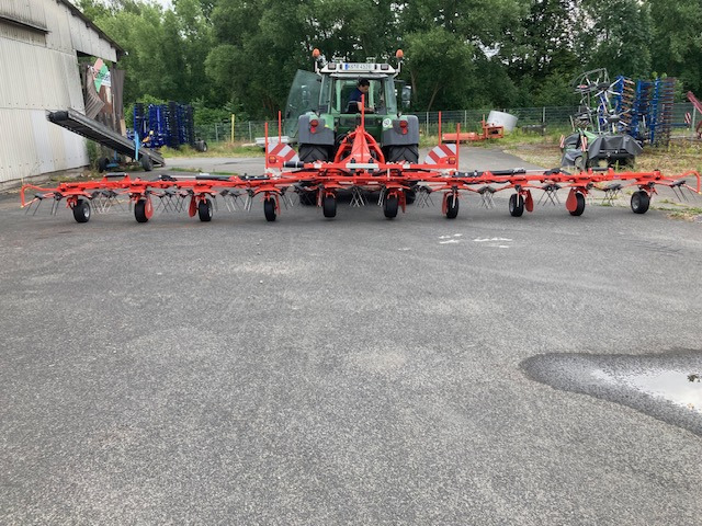 Kuhn GF 10803 Heuwender - Tedder/ Rake: picture 1 Kuhn GF 10803 Heuwender - Tedder/ Rake: picture 1