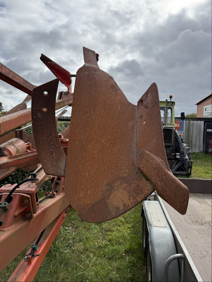 Kuhn Volldrehpflug - Plow: picture 3 Kuhn Volldrehpflug - Plow: picture 3