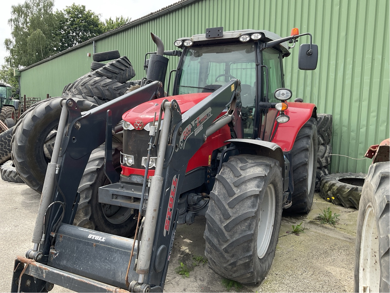 Massey Ferguson 6614 Dyna 6 - Farm tractor: picture 1 Massey Ferguson 6614 Dyna 6 - Farm tractor: picture 1