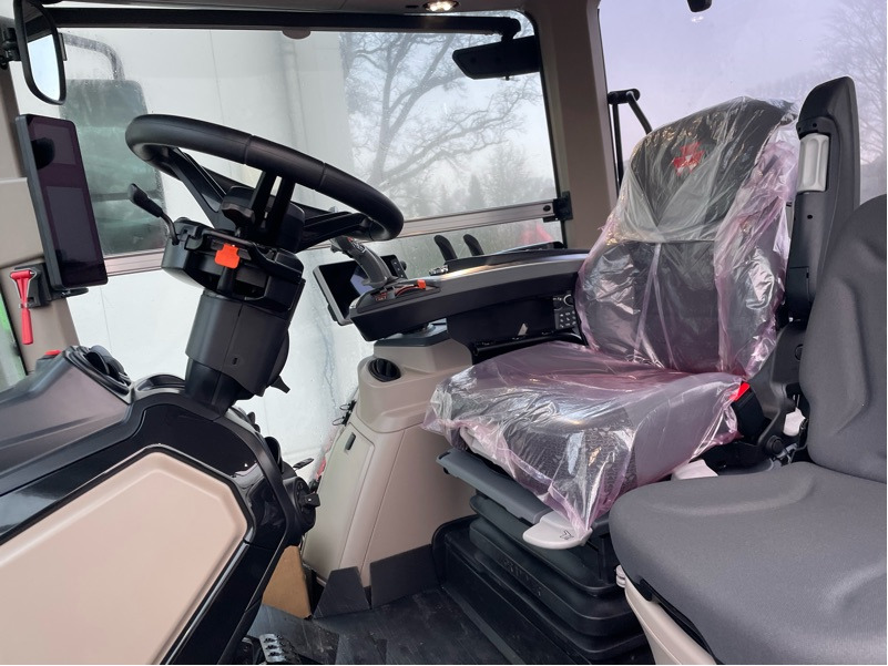 Massey Ferguson 8S.265 Dyna-7 EFFICIENT - Farm tractor: picture 2 Massey Ferguson 8S.265 Dyna-7 EFFICIENT - Farm tractor: picture 2