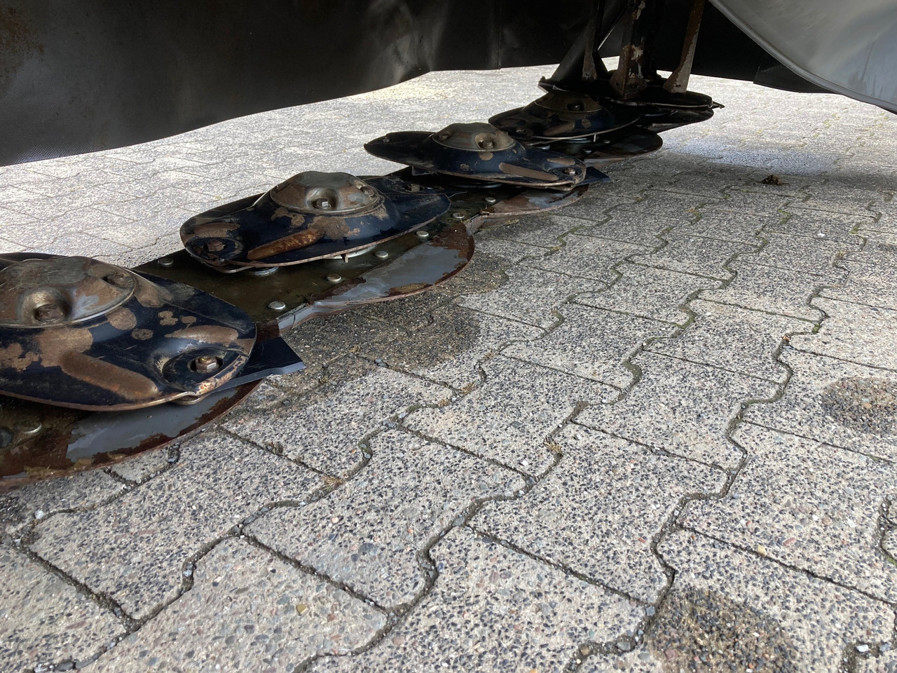 Massey Ferguson DM 287 ISL - Mower: picture 4 Massey Ferguson DM 287 ISL - Mower: picture 4