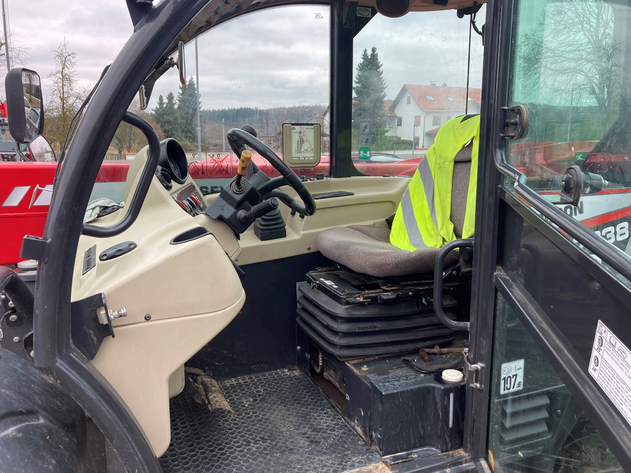 Massey Ferguson Telekoplader TH 7038 - Telescopic handler: picture 5 Massey Ferguson Telekoplader TH 7038 - Telescopic handler: picture 5