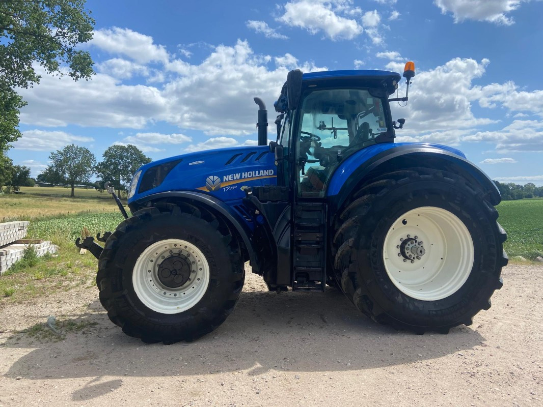 Farm tractor New Holland T7.290 AutoCommand: picture 15