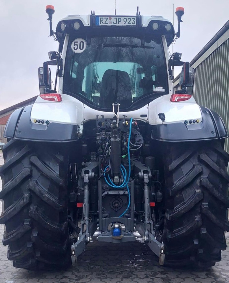 Valtra Q 305 Vollausstattung - Farm tractor: picture 2 Valtra Q 305 Vollausstattung - Farm tractor: picture 2