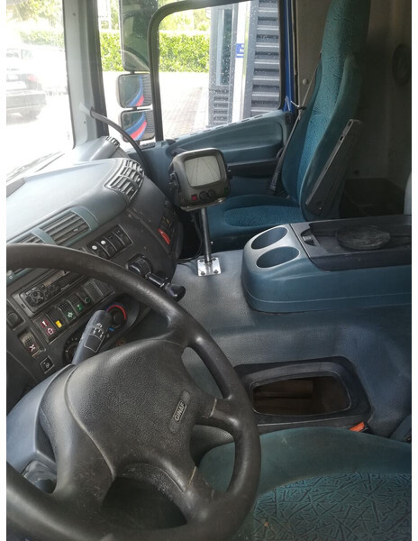 DAF CF65 CF75 CF85 Euro 3 - Cab and interior for Truck: picture 5 DAF CF65 CF75 CF85 Euro 3 - Cab and interior for Truck: picture 5