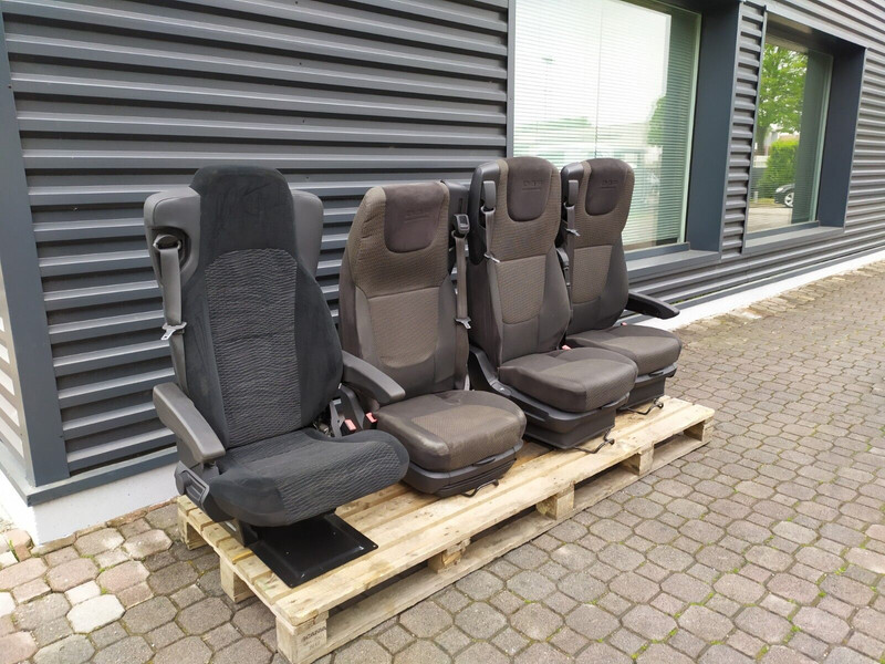 DAF XF 105 CF 85 - Seat for Truck: picture 1 DAF XF 105 CF 85 - Seat for Truck: picture 1
