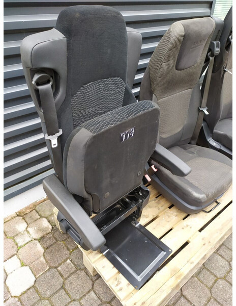 DAF XF 105 CF 85 - Seat for Truck: picture 4 DAF XF 105 CF 85 - Seat for Truck: picture 4