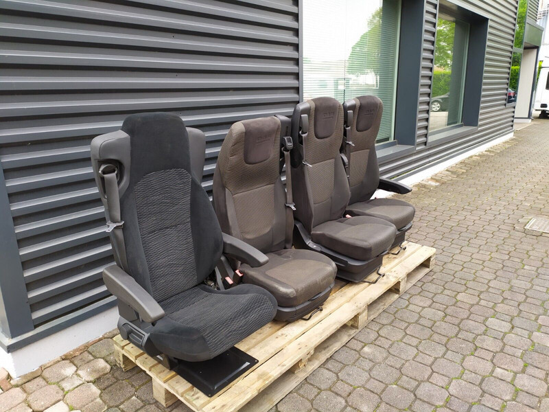 DAF XF 105 CF 85 - Seat for Truck: picture 2 DAF XF 105 CF 85 - Seat for Truck: picture 2