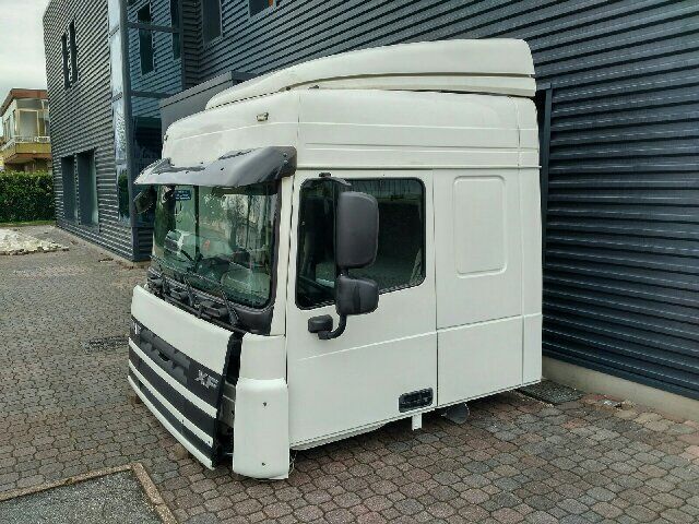 DAF XF 105 Euro 5 - Cab and interior for Truck: picture 4 DAF XF 105 Euro 5 - Cab and interior for Truck: picture 4