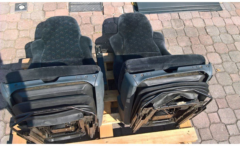 DAF XF 95 XF 105 CF 85 CF 75 - Seat for Truck: picture 3 DAF XF 95 XF 105 CF 85 CF 75 - Seat for Truck: picture 3