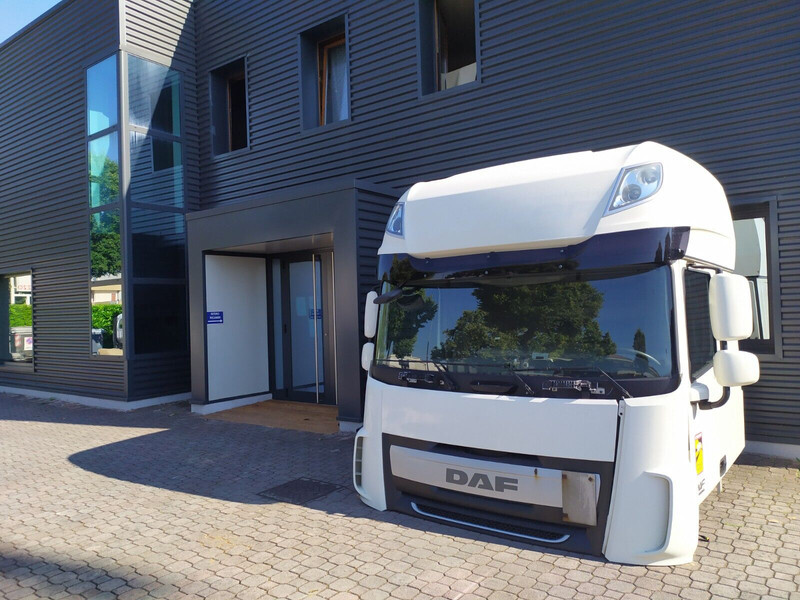 DAF XF106 Euro 6 - Cab and interior for Truck: picture 1 DAF XF106 Euro 6 - Cab and interior for Truck: picture 1