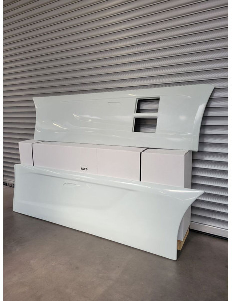 Iveco 3800mm Fuel tank steps / scalini serbatoio - Aerodynamics/ Spoiler for Truck: picture 2 Iveco 3800mm Fuel tank steps / scalini serbatoio - Aerodynamics/ Spoiler for Truck: picture 2