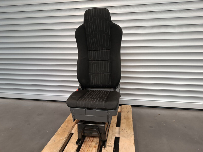 Mercedes-Benz MANUAL - Seat for Truck: picture 1 Mercedes-Benz MANUAL - Seat for Truck: picture 1