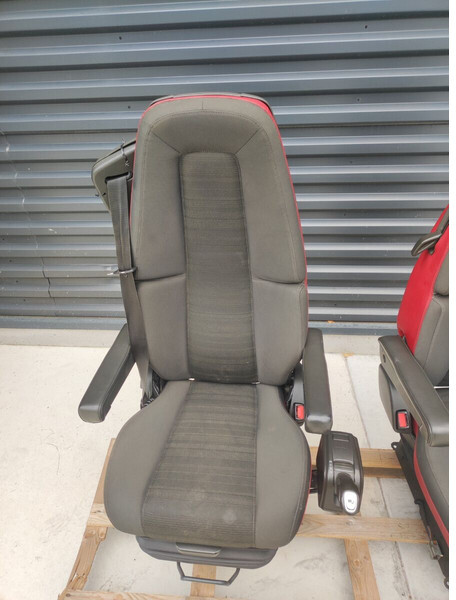 Volvo FH4 - FH13 FH16 - Seat for Truck: picture 4 Volvo FH4 - FH13 FH16 - Seat for Truck: picture 4